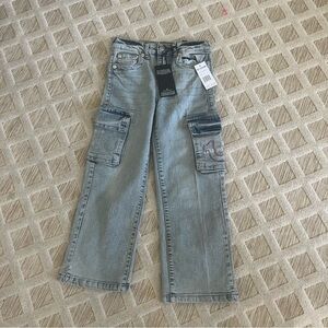 NWT True Religion Leila Girls Jeans, size 7, mid rise and wide leg